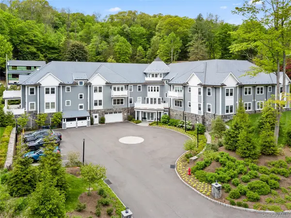 585 Main Street #2F, Armonk, NY 10504