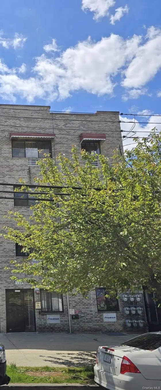 720 E 220th Street, Bronx, NY 10467