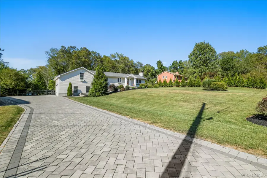 7 Anna D Court, Hopewell Junction, NY 12533 - #2