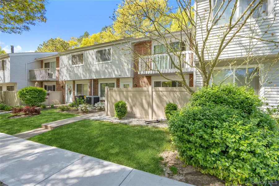 221 Springmeadow Drive #E, Holbrook, NY 11741 - #3