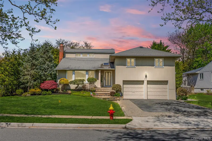 77 Lake Drive, Manhasset Hills, NY 11040 - #2