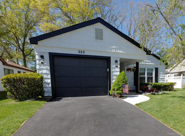 225 Kingston Drive, Ridge, NY 11961