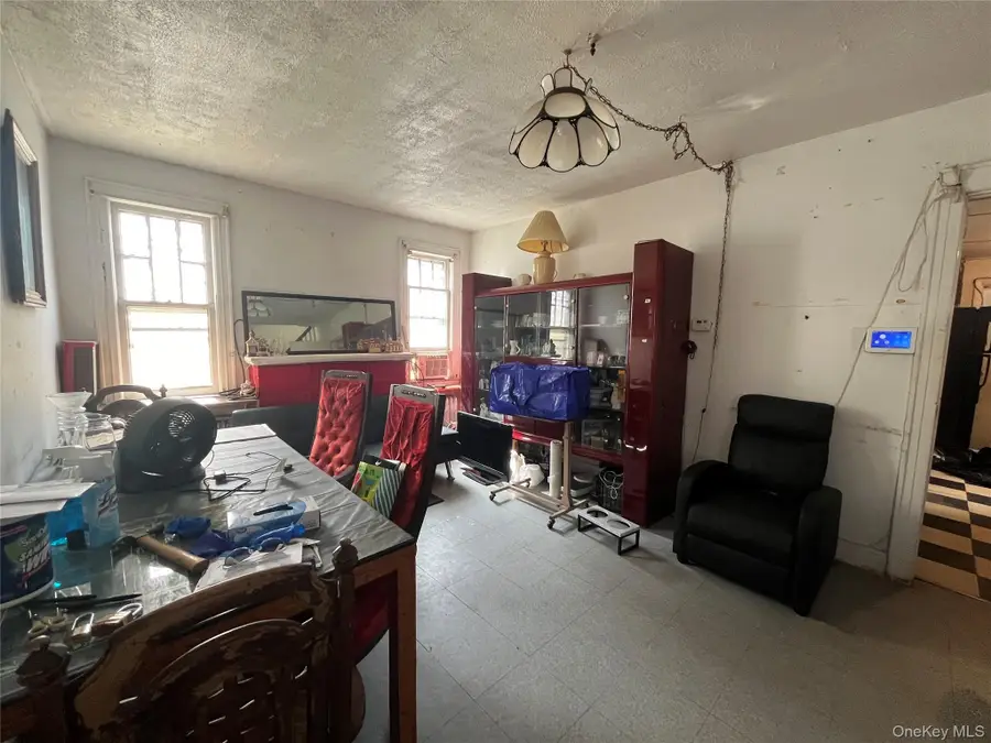10438 202nd Street, Saint Albans, NY 11412 - #2