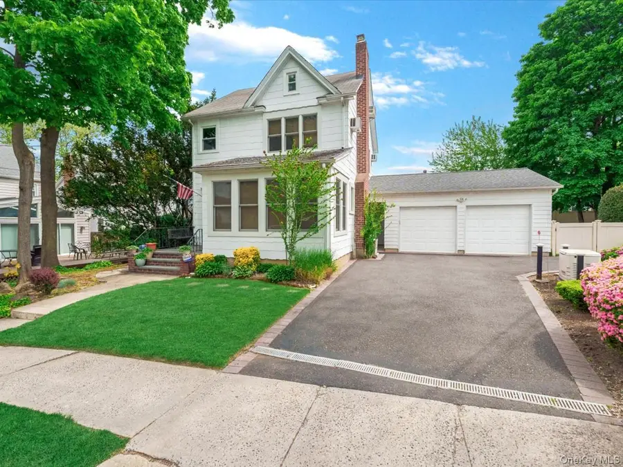47-11 Belmont Road, Great Neck, NY 11020 - #2