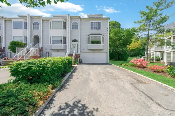 24002 Oak Park Drive #18C, Little Neck, NY 11362
