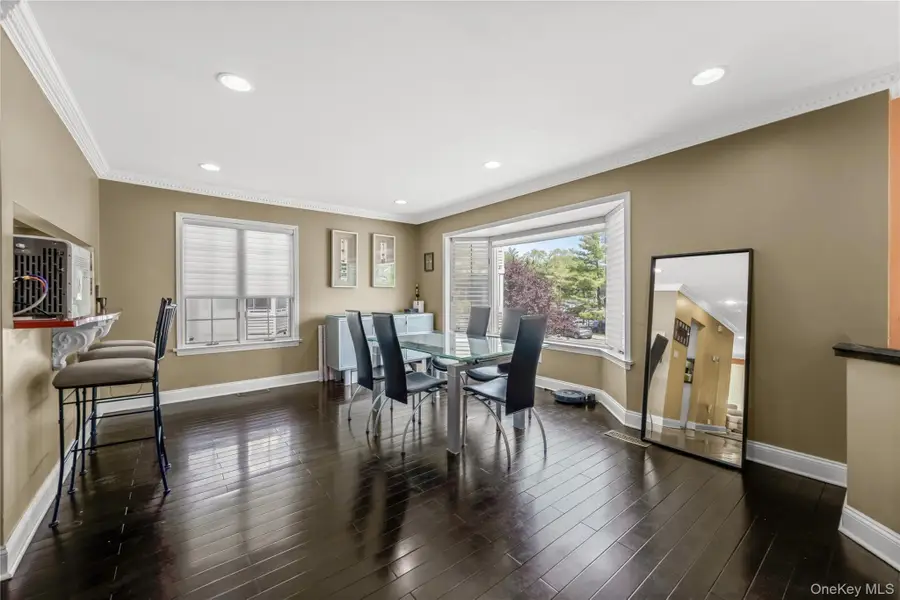 24002 Oak Park Drive #18C, Little Neck, NY 11362 - #3