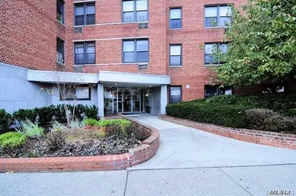 102-30 Queens Boulevard #3H, Forest Hills, NY 11375