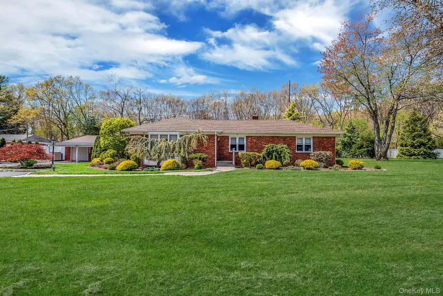 193 Dix Hills Road, Dix Hills, NY 11746 - #3