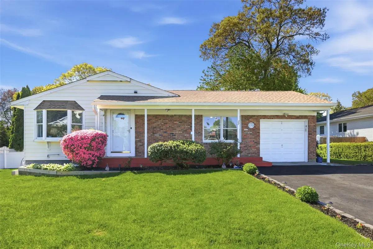 27 Calico Tree Road, Hauppauge, NY 11788 - #1