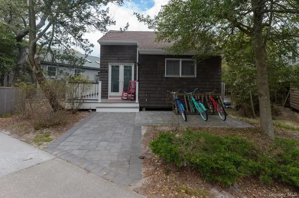574 Bayberry Walk, Ocean Beach, NY 11770