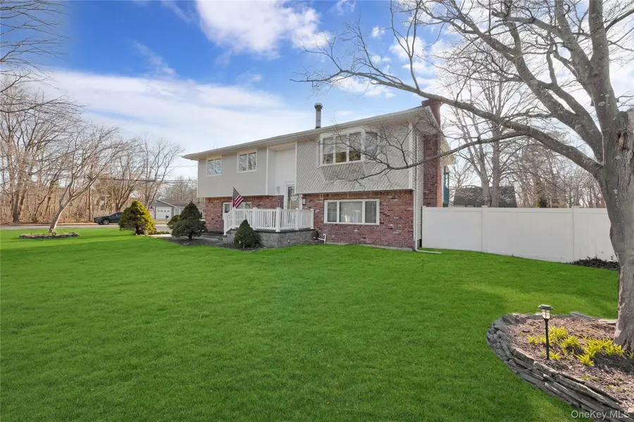 1264 Locust Avenue, Bohemia, NY 11716 - #2