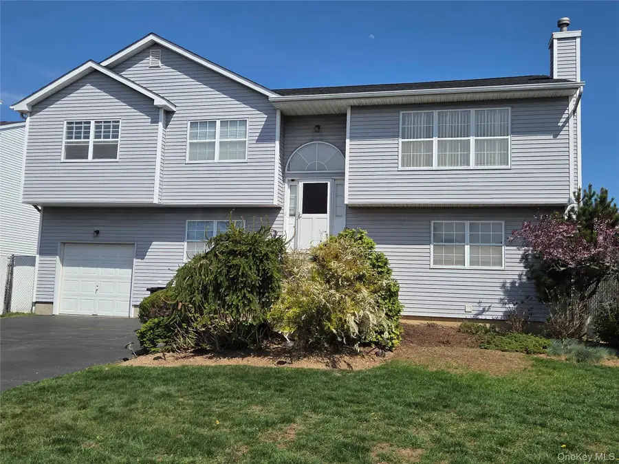 103 Clifton Court, Farmingdale, NY 11735 - #3