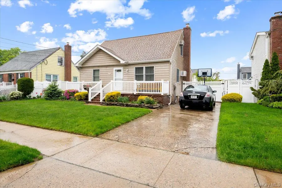 2345 Willow Street, Wantagh, NY 11793 - #2