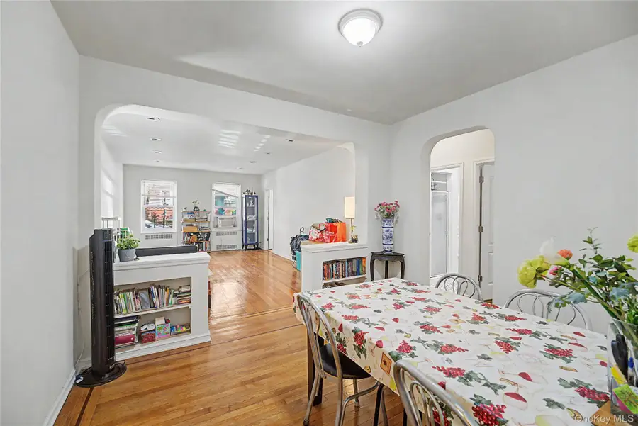 69-11 Yellowstone Boulevard #A4, Forest Hills, NY 11375 - #2