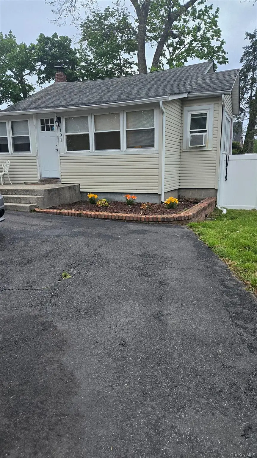 101 Wyona Avenue, Selden, NY 11784 - #3