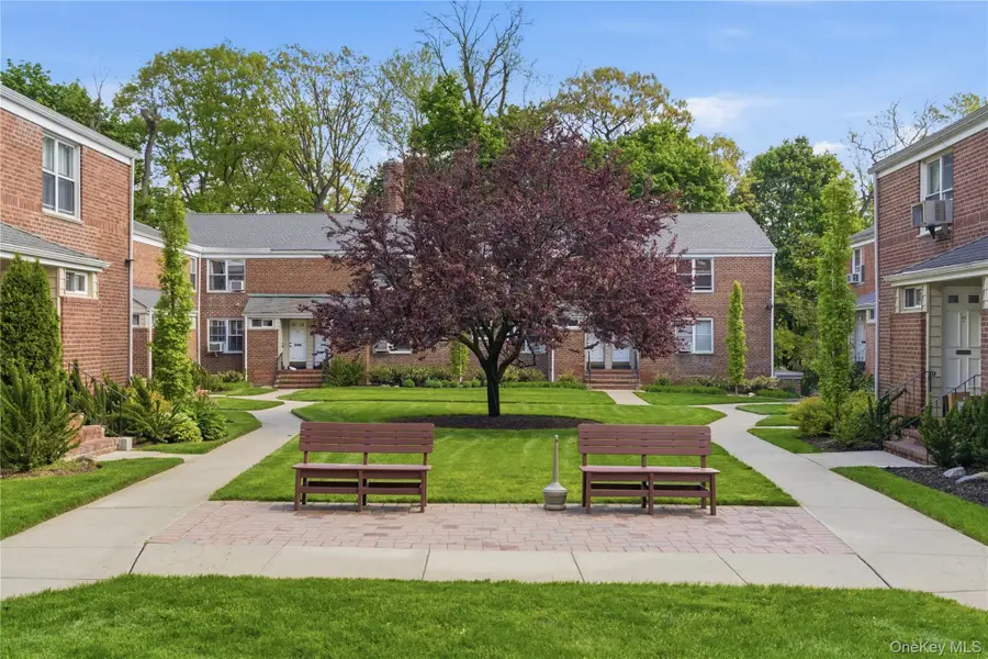83 Edwards Street #2A, Roslyn Heights, NY 11577 - #2