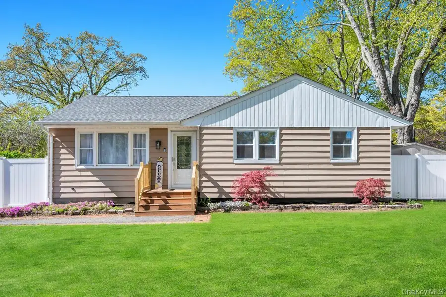 59 Applegate Drive, Mastic, NY 11950 - #3