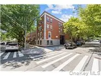 300 W 137th Street #300D, New York (Manhattan), NY 10030