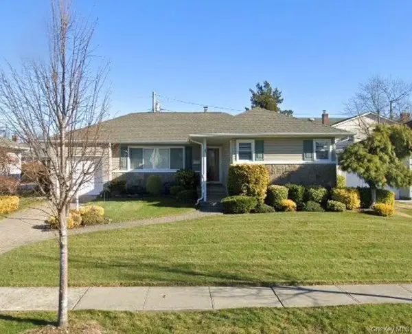 895 Iris Drive, Bellmore, NY 11710