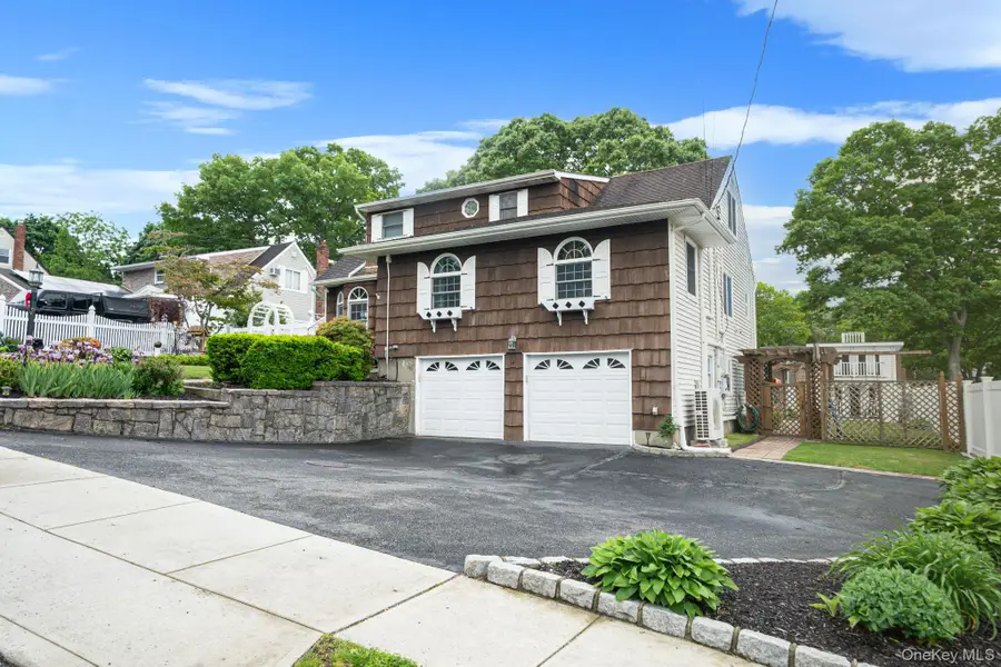 16 Carston Street, Selden, NY 11784 - #2