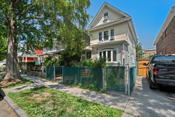 9121 110th Street, Richmond Hill, NY 11418