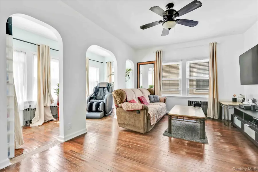 62 Leaman Place, Lynbrook, NY 11563 - #3