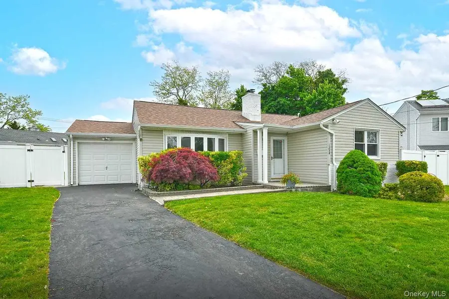 1254 Parkwood Drive, Merrick, NY 11566 - #2