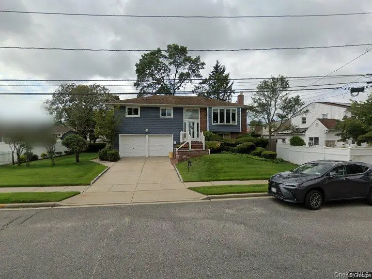 15 6th Avenue, Farmingdale, NY 11735 - #1