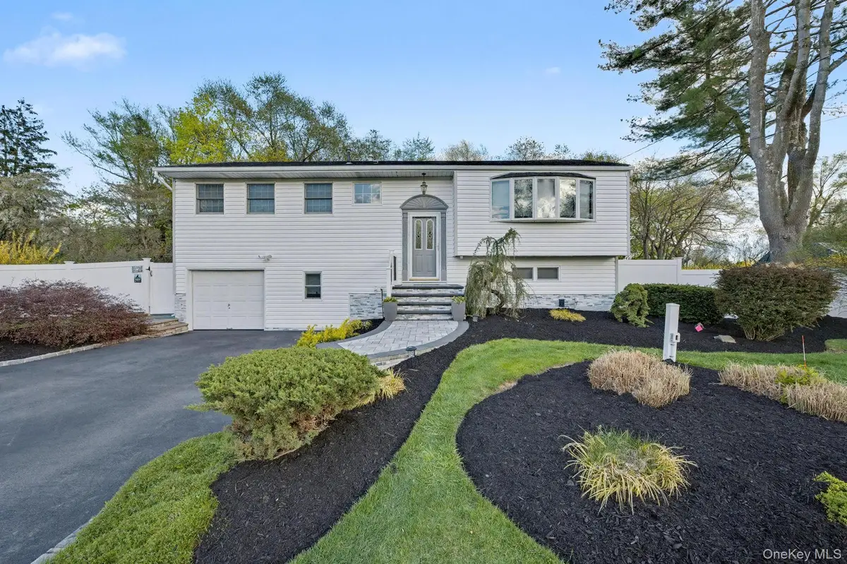 27 Frontier Lane, East Northport, NY 11731 - #1