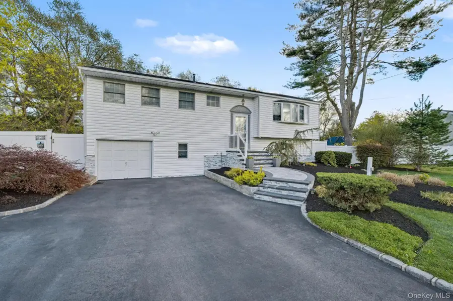 27 Frontier Lane, East Northport, NY 11731 - #3