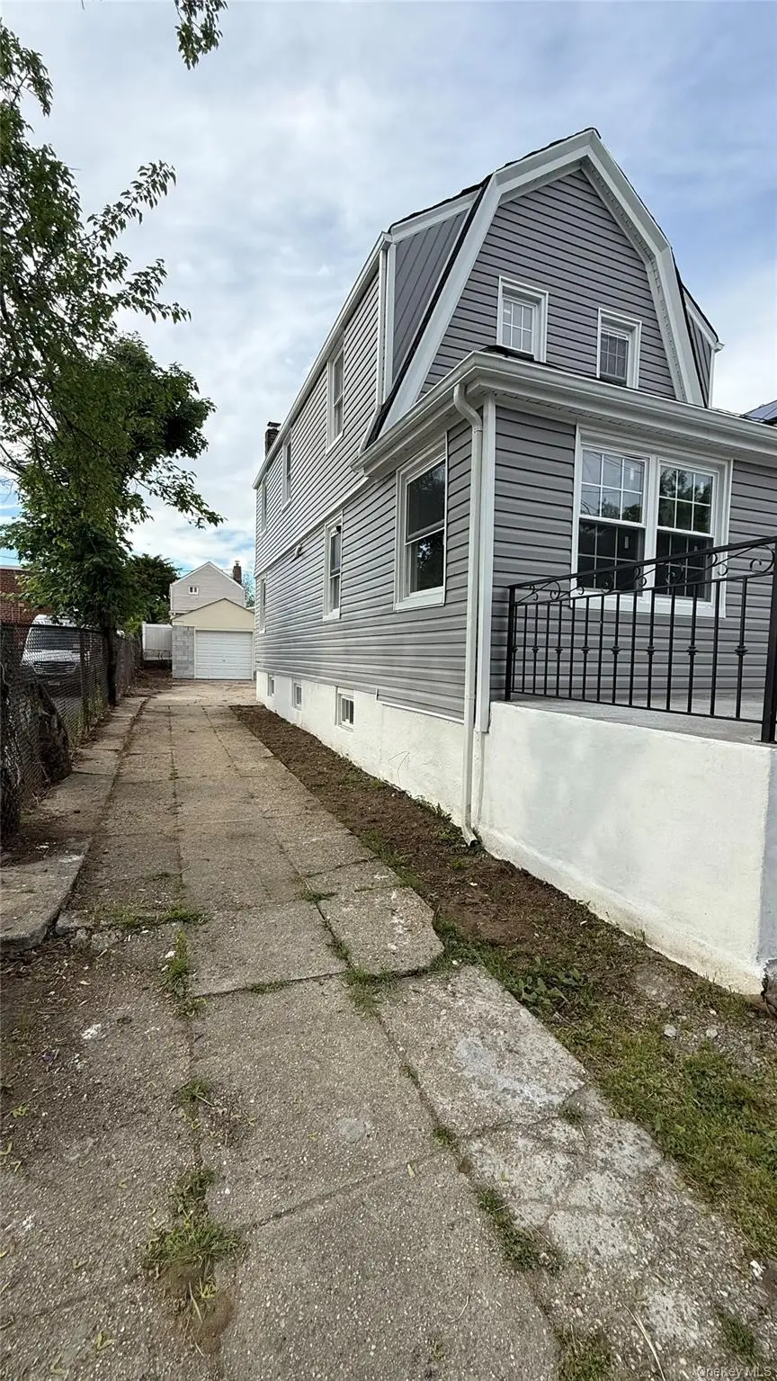 16421 109th Road, Jamaica, NY 11433 - #3