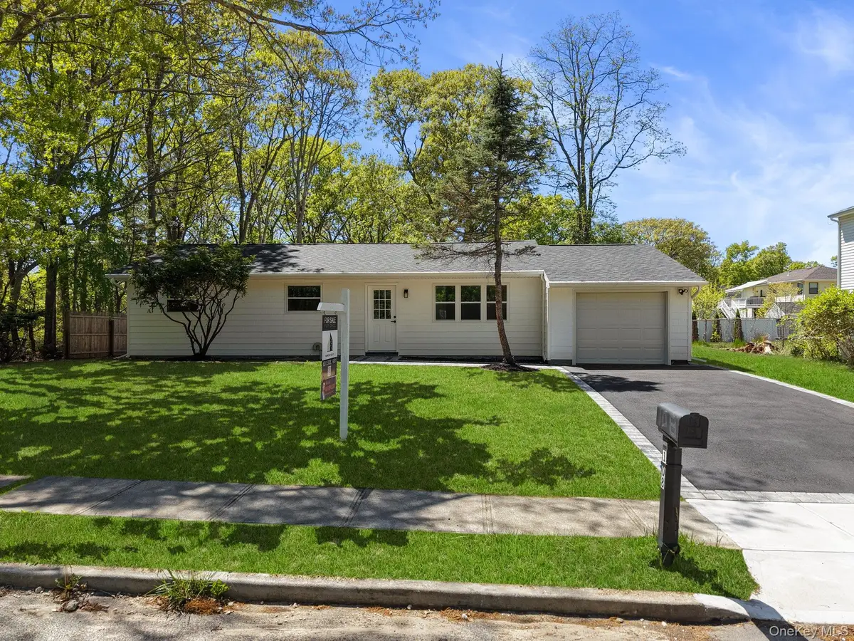 108 Avenue B, Holbrook, NY 11741 - #1