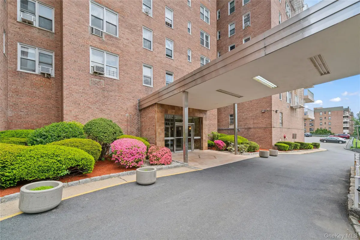 300 N Broadway #6G, Yonkers, NY 10701 - #1
