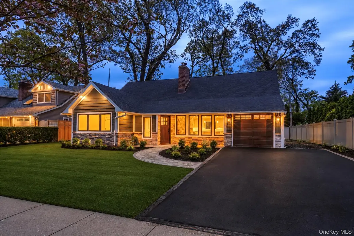 11 Ranch Place, Merrick, NY 11566 - #1