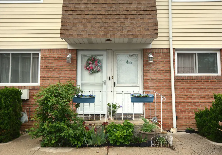 565 Avenue A #104, Uniondale, NY 11553 - #2