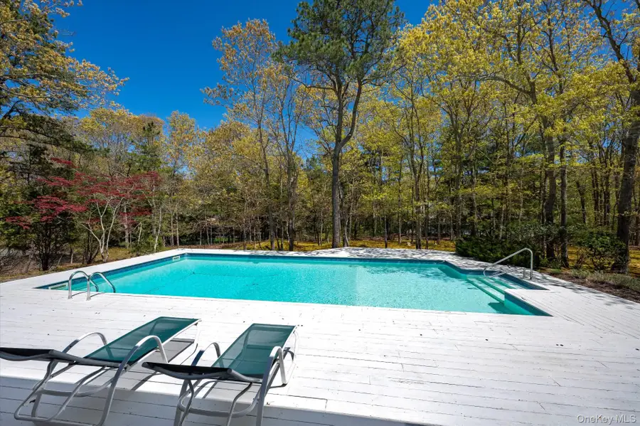 6 Deer Path, Quogue, NY 11959 - #3