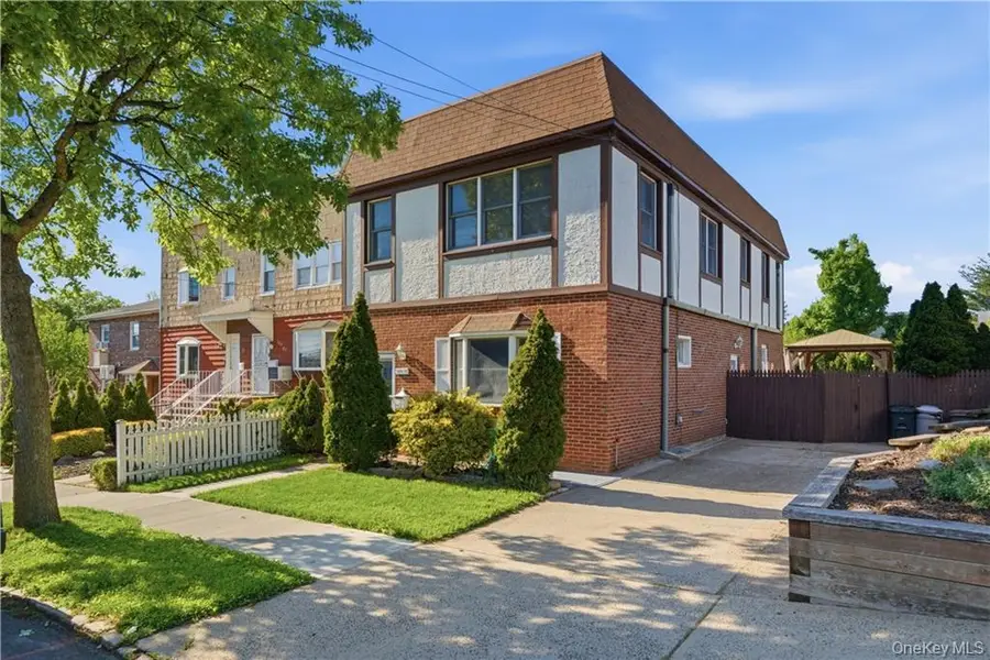 125-11 7th Avenue, College Point, NY 11356 - #2