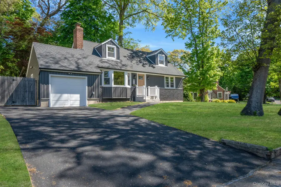 81 E 24th Street, Huntington Station, NY 11746 - #2