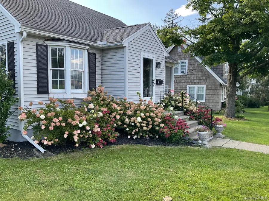 11 Greenport Parkway, Hudson, NY 12534 - #3