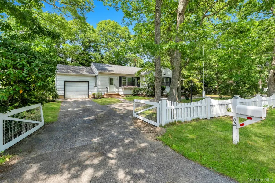 62 Squires Avenue, East Quogue, NY 11942 - #2