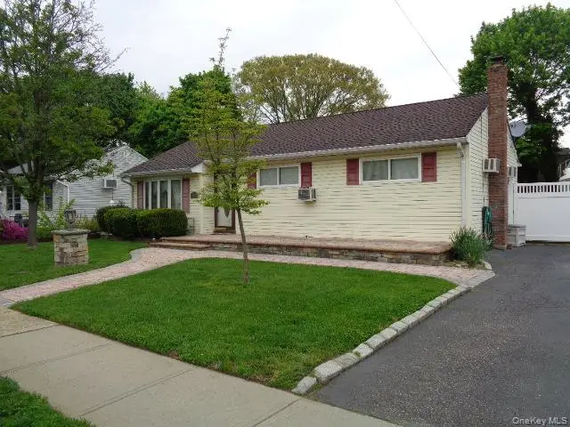 1431 Lombardy Boulevard, Bay Shore, NY 11706 - #1