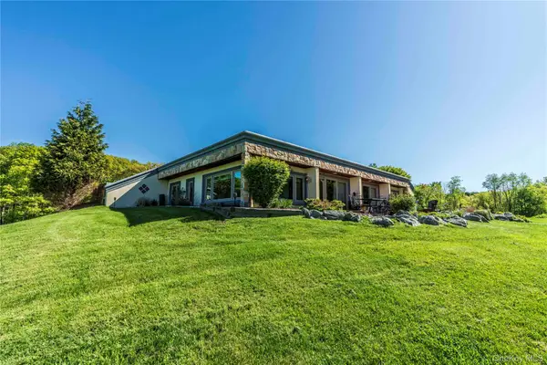 115 N Smith Road, Lagrangeville, NY 12540