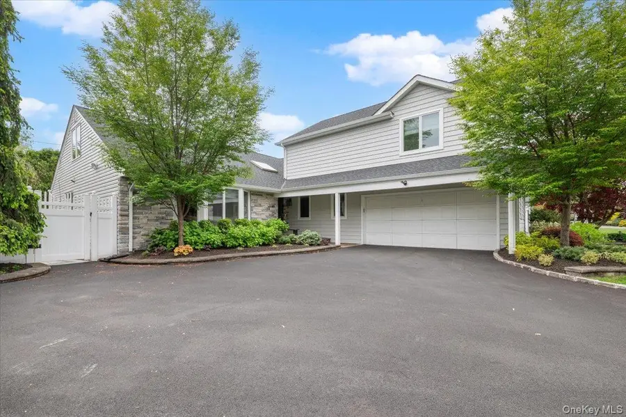 83 Joyce Lane, Woodbury, NY 11797 - #2