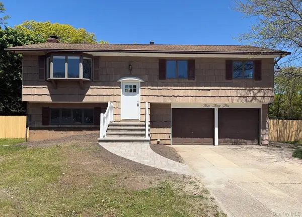 335 Babylon Street, Islip Terrace, NY 11752