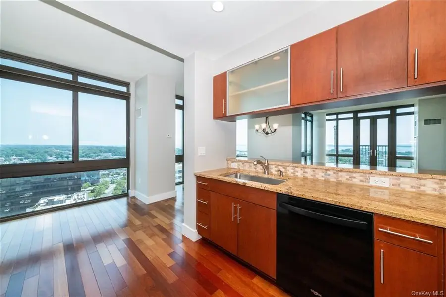 175 Huguenot Street #1802, New Rochelle, NY 10801 - Image #3