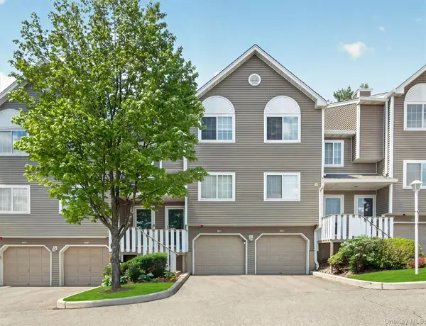 198 Eagle Ridge Way, Nanuet, NY 10954