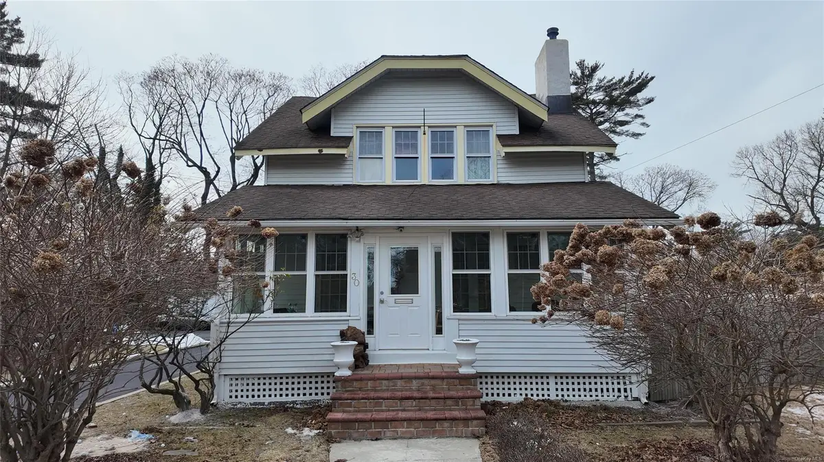 30 Brentwood Parkway, Brentwood, NY 11717 - #1