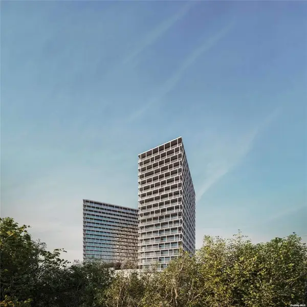 131-02B 40th Road #18V, Flushing, NY 11354