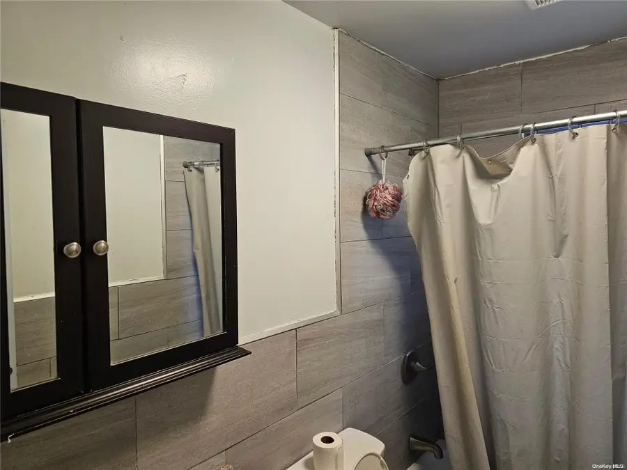 14 Patricia Court, Massapequa, NY 11758 - Image #2