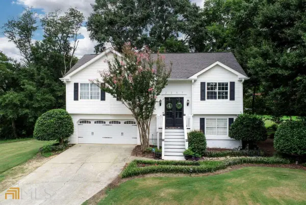 2057 Blackberry Lane, Auburn, GA 30011